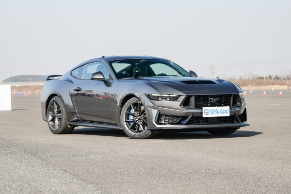 全新福特Mustang，欢迎到店咨询