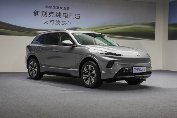 置换别克E5享受补贴还优惠3.4万元