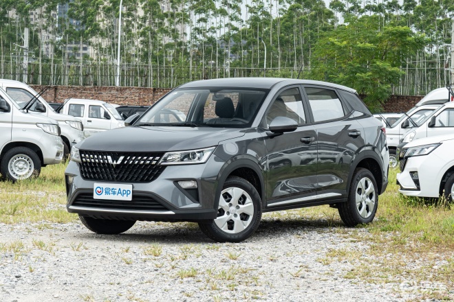 五菱星驰26款限时特价5.38万起！