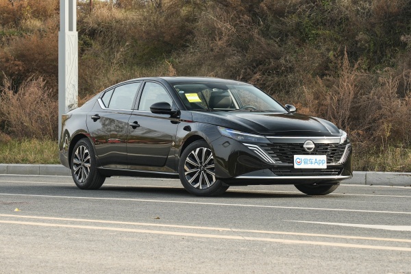 天籁购车送置换交车10500元大礼包